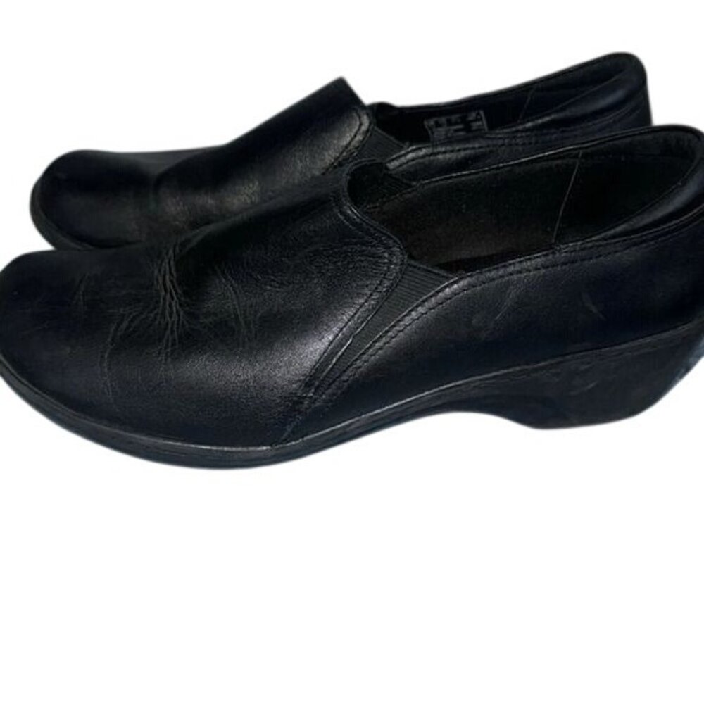 Clarks Womens Black Leather Slip-On Shoes Size 10